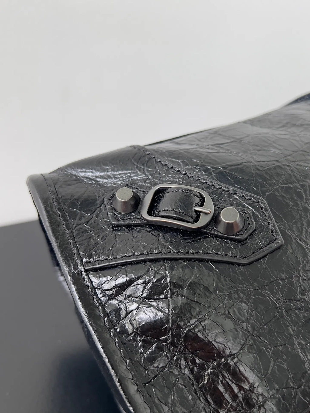 10A Top Quality Luxury Designer Handbags Real Leatherle City Locomotive Bag Classic Genuine Leather Rivet Vintage Tote Crossbody Bags