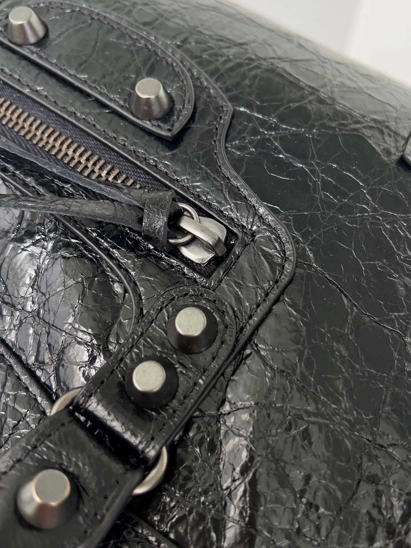 10A Top Quality Luxury Designer Handbags Real Leatherle City Locomotive Bag Classic Genuine Leather Rivet Vintage Tote Crossbody Bags